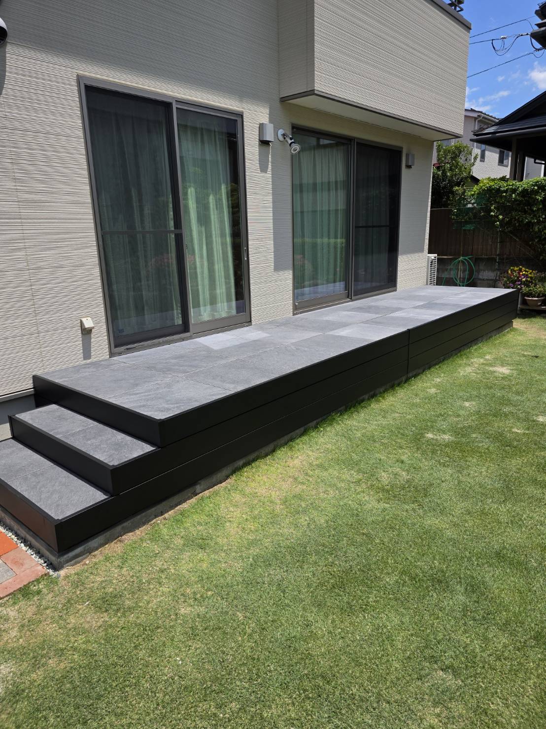 タイルデッキ　乾式　タイル